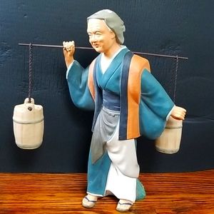 Hakata Urasaki Water Carrier Doll